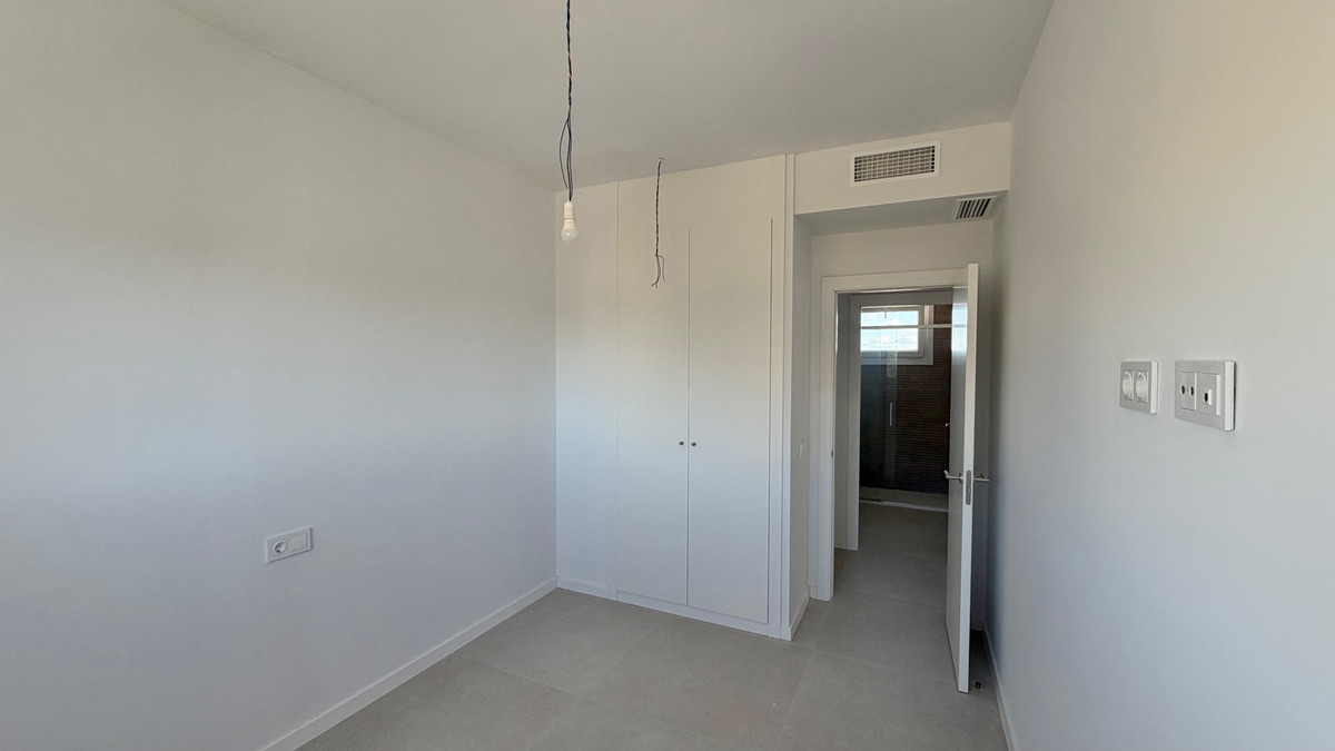 3 Bed Apartment for sale in Estepona Costa Del Sol, Málaga, Spain