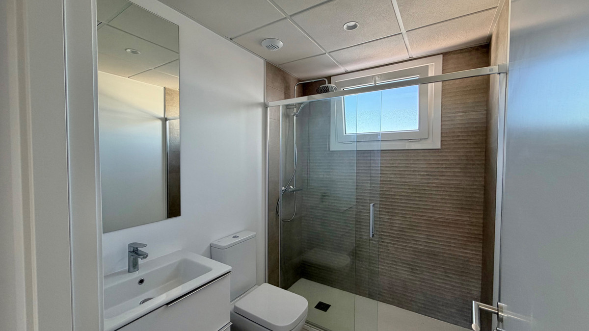 3 Bed Apartment for sale in Estepona Costa Del Sol, Málaga, Spain