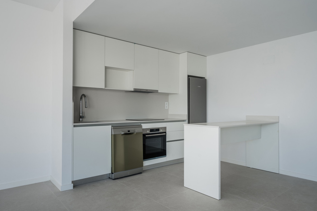 3 Bed Apartment for sale in Estepona Costa Del Sol, Málaga, Spain