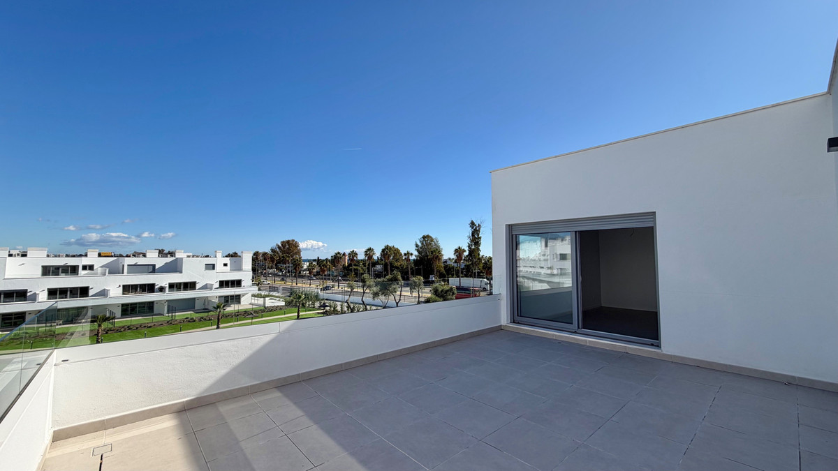3 Bed Apartment for sale in Estepona Costa Del Sol, Málaga, Spain