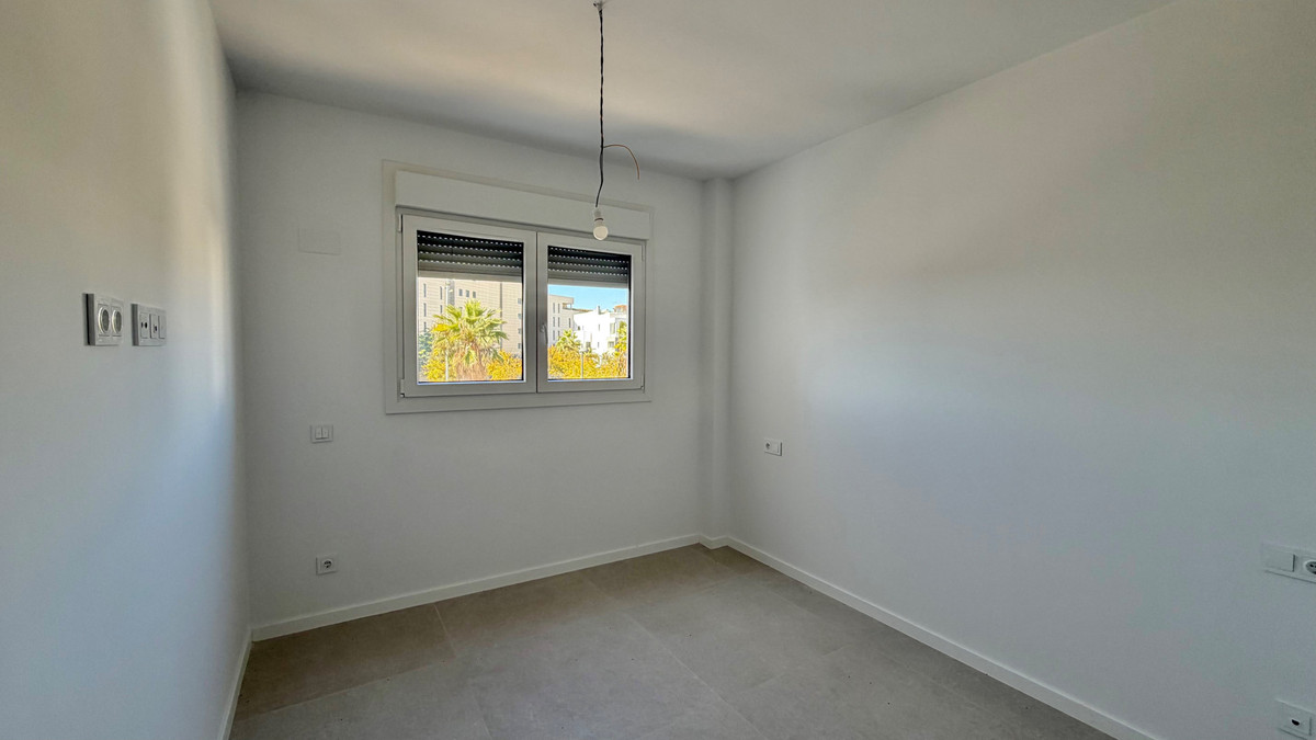 3 Bed Apartment for sale in Estepona Costa Del Sol, Málaga, Spain