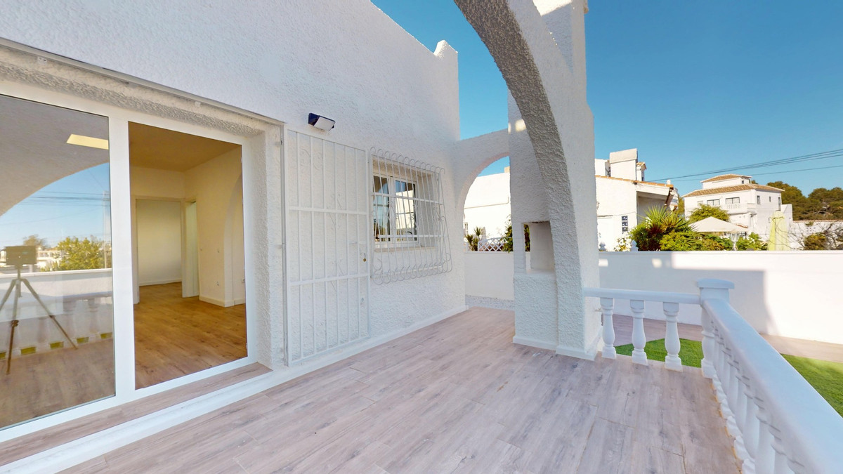 2 Bed Townhouse for sale in Villamartin Costa Blanca, Alicante, Spain