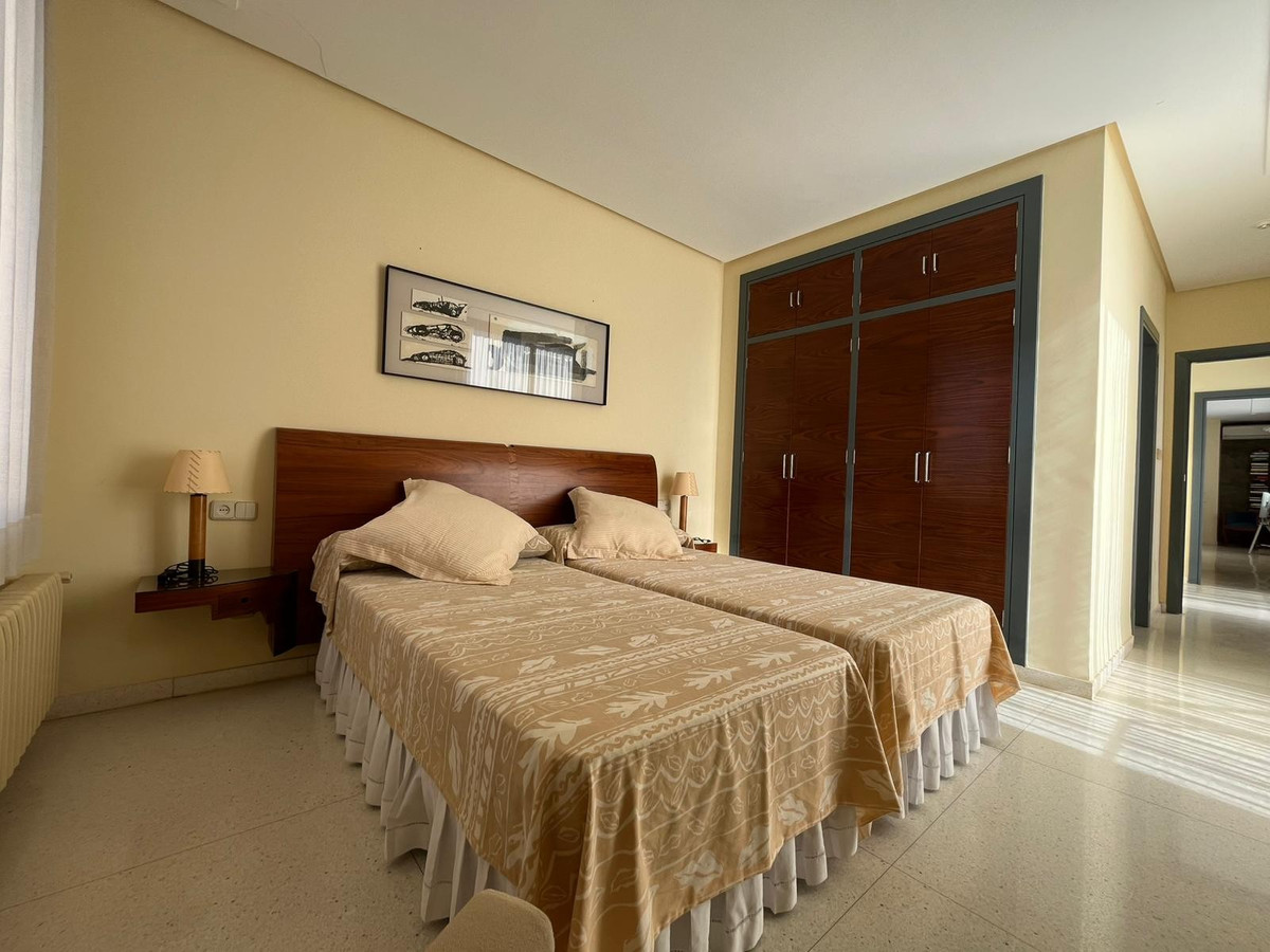 4 Bed Townhouse for sale in Dehesa De Campoamor Costa Blanca, Alicante, Spain