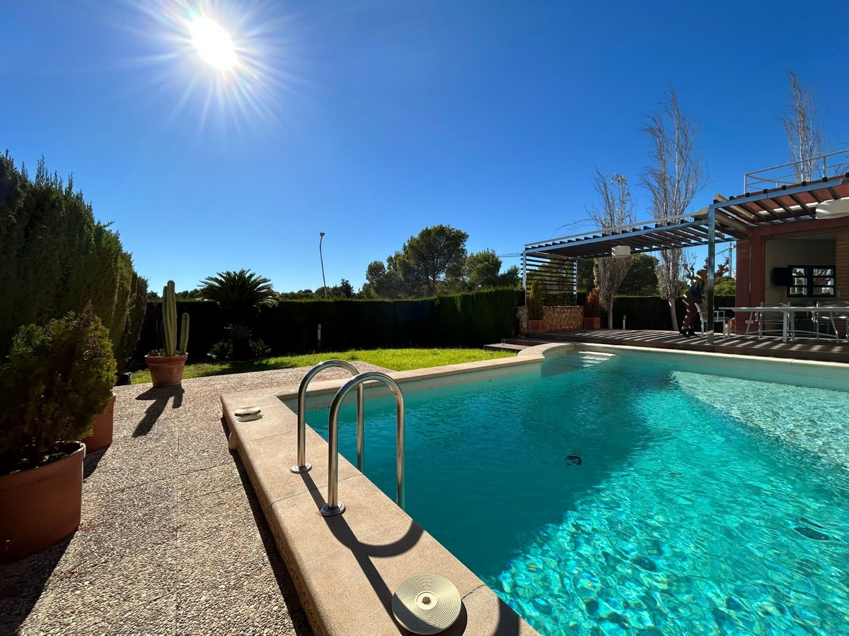 4 Bed Townhouse for sale in Dehesa De Campoamor Costa Blanca, Alicante, Spain