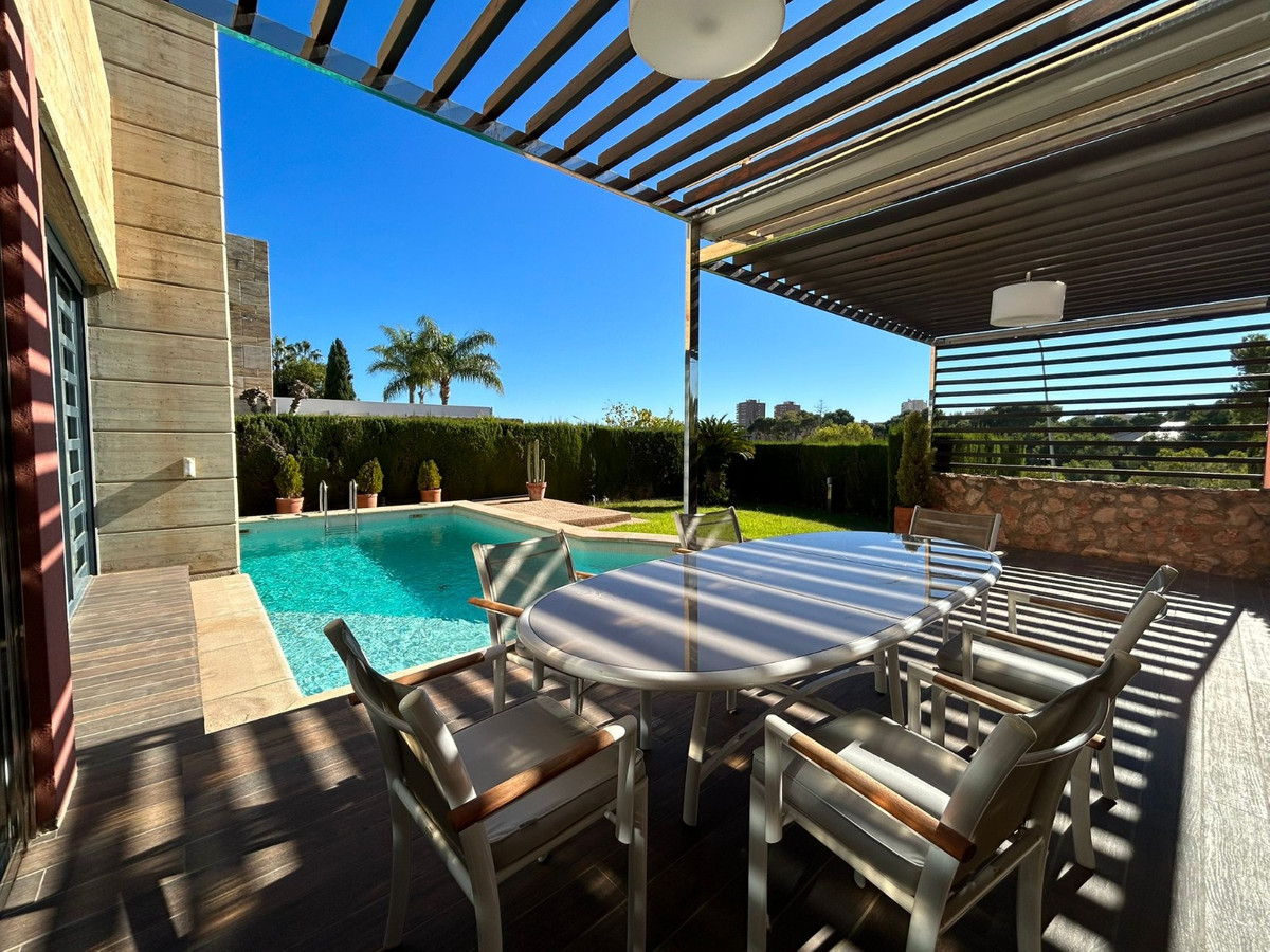 4 Bed Townhouse for sale in Dehesa De Campoamor Costa Blanca, Alicante, Spain