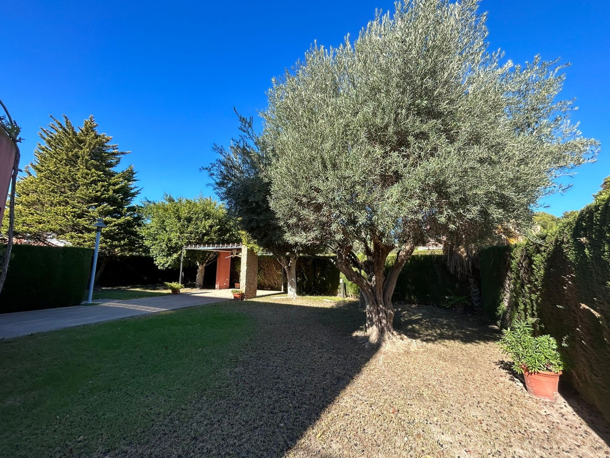 4 Bed Townhouse for sale in Dehesa De Campoamor Costa Blanca, Alicante, Spain