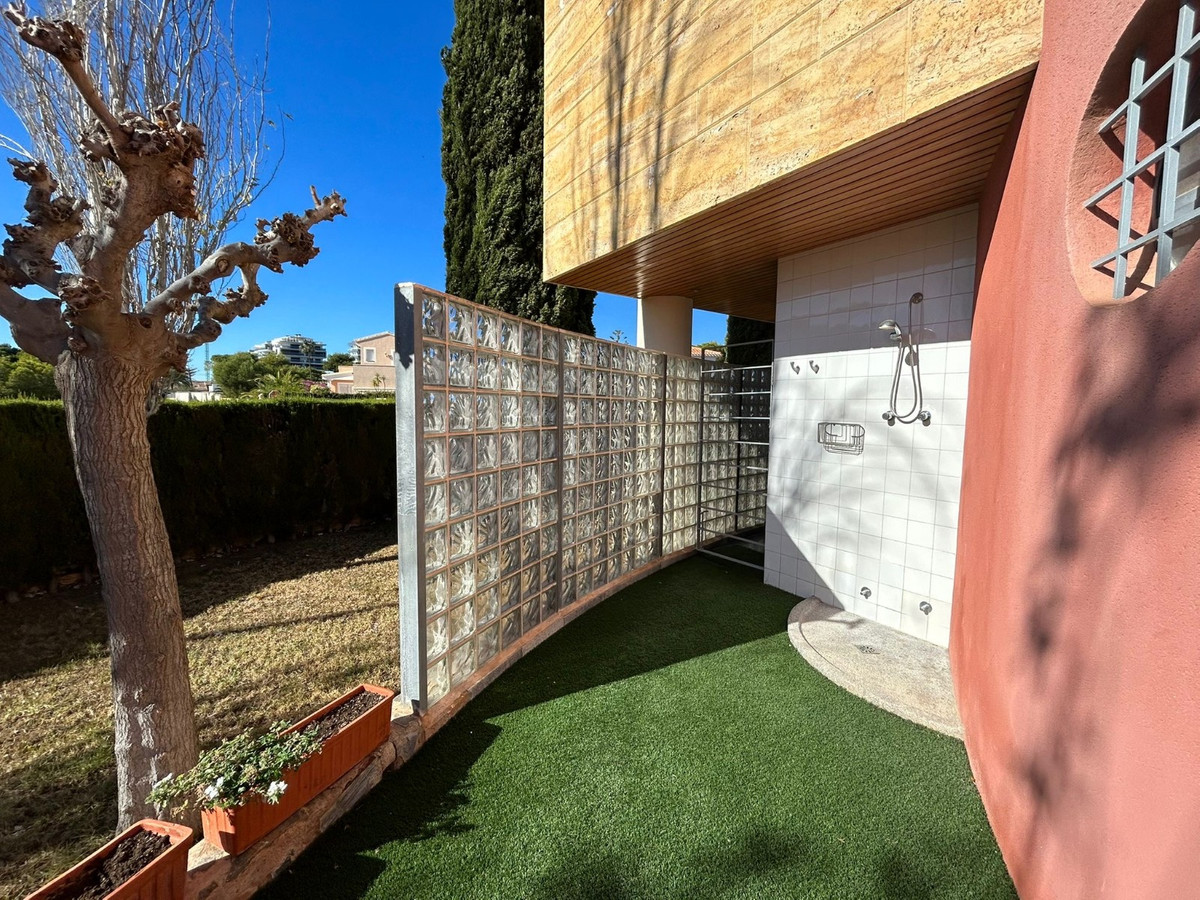 4 Bed Townhouse for sale in Dehesa De Campoamor Costa Blanca, Alicante, Spain