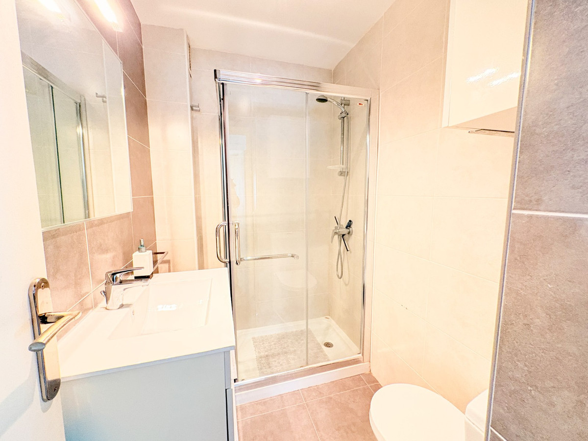 3 Bed Apartment for sale in Santa Pola Costa Blanca, Alicante, Spain