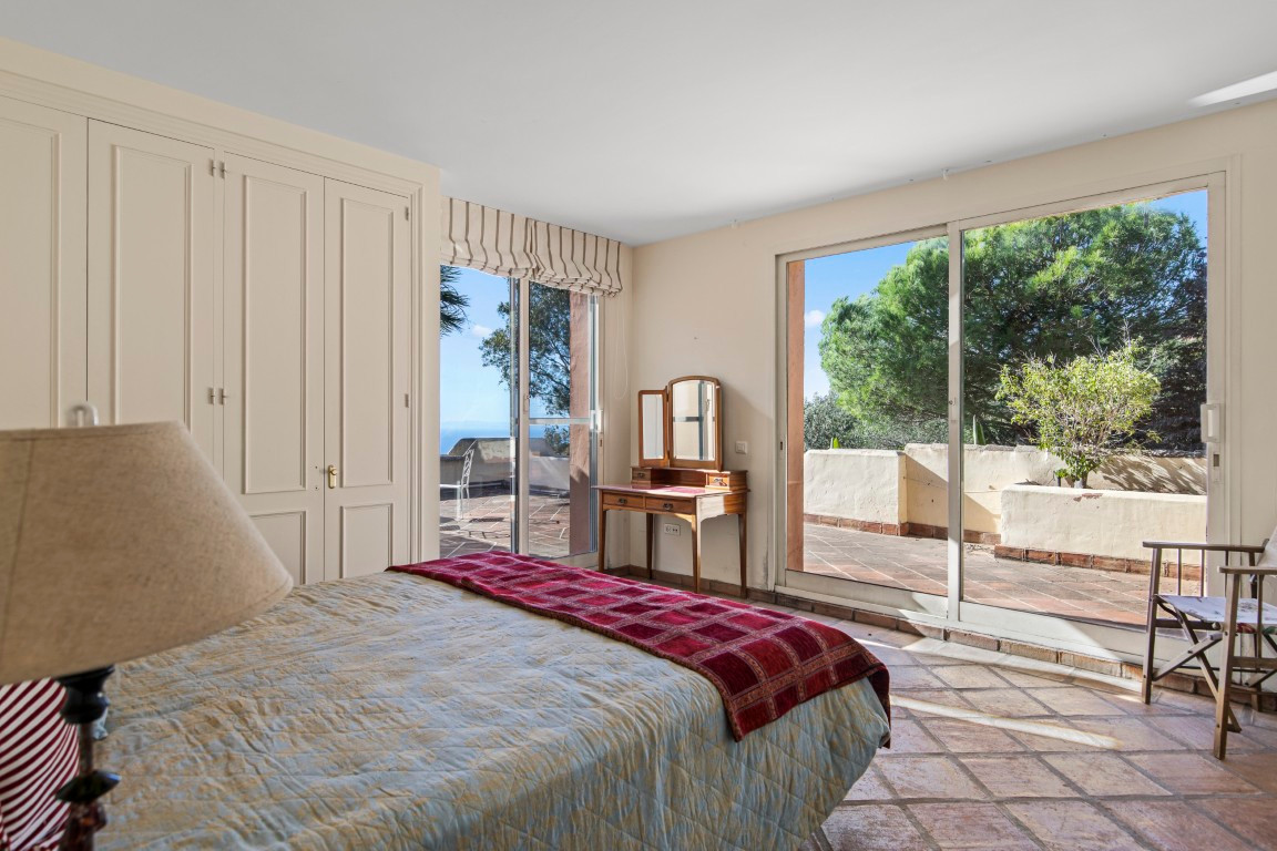 Se vende Villa - Chalet de 5 dormitorios en Costa Del Sol, Málaga, España