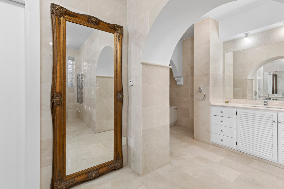 Se vende Villa - Chalet de 5 dormitorios en Costa Del Sol, Málaga, España