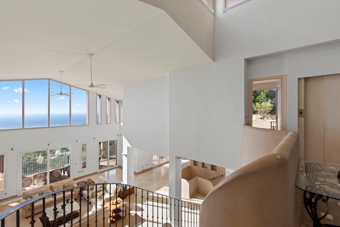 Se vende Villa - Chalet de 5 dormitorios en Costa Del Sol, Málaga, España