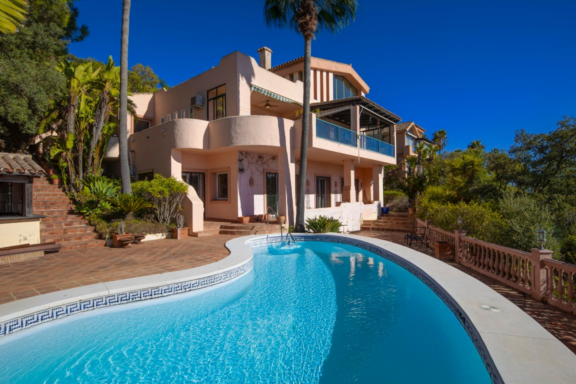 Se vende Villa - Chalet de 5 dormitorios en Costa Del Sol, Málaga, España