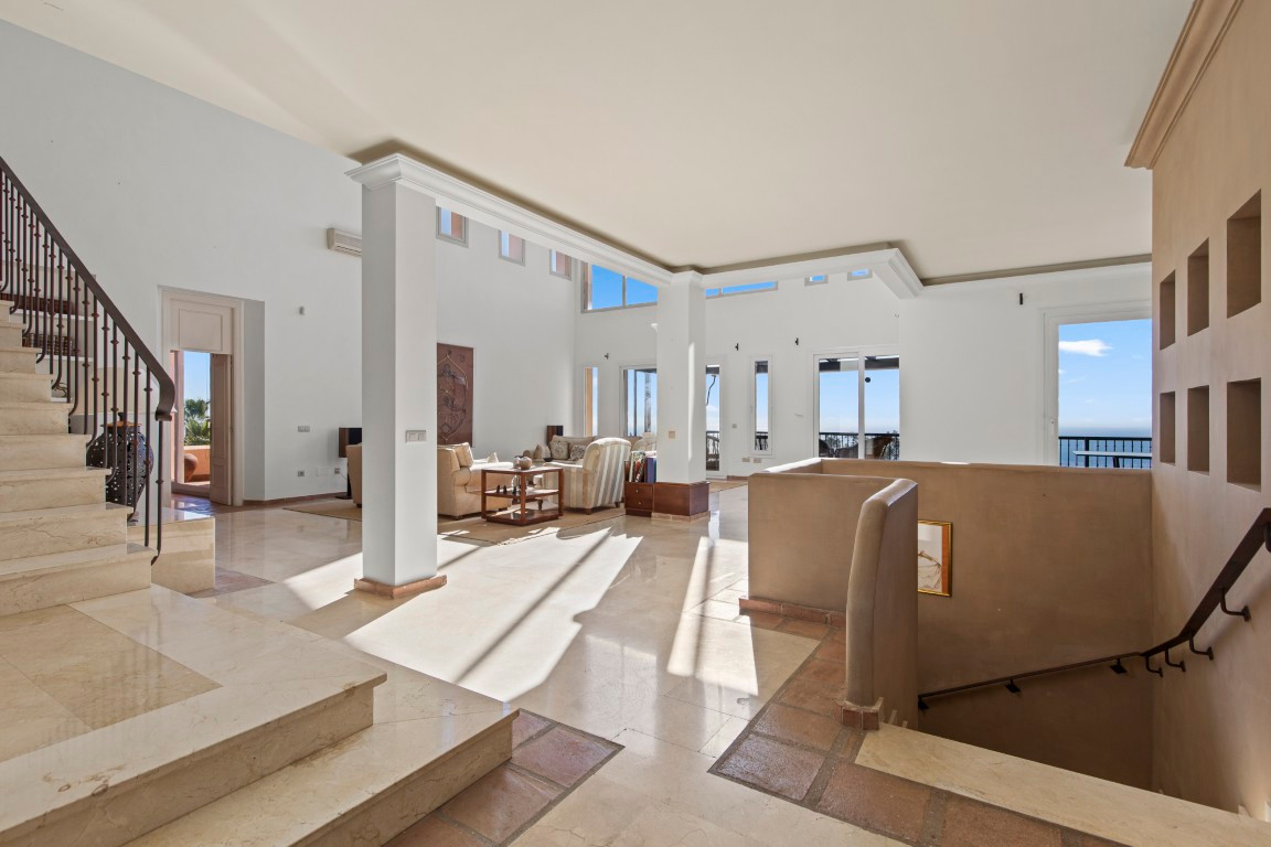 Se vende Villa - Chalet de 5 dormitorios en Costa Del Sol, Málaga, España