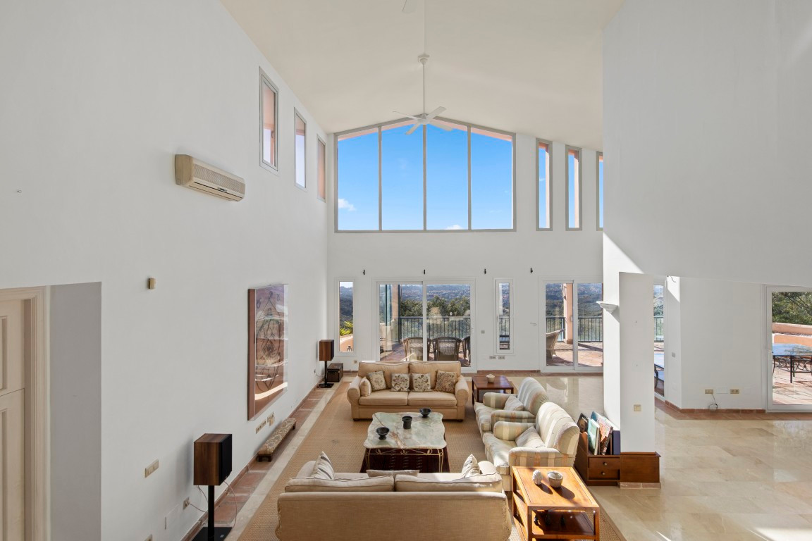 Se vende Villa - Chalet de 5 dormitorios en Costa Del Sol, Málaga, España