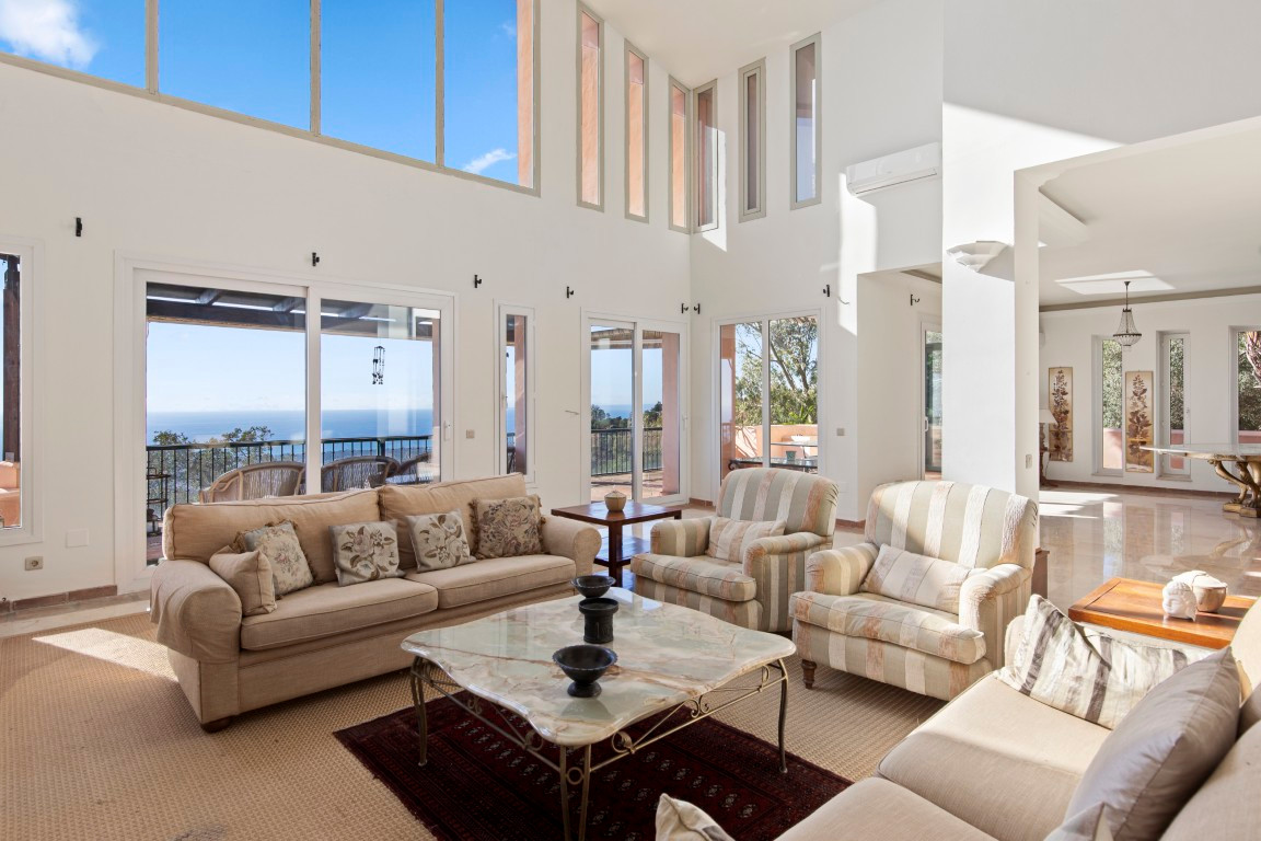 Se vende Villa - Chalet de 5 dormitorios en Costa Del Sol, Málaga, España