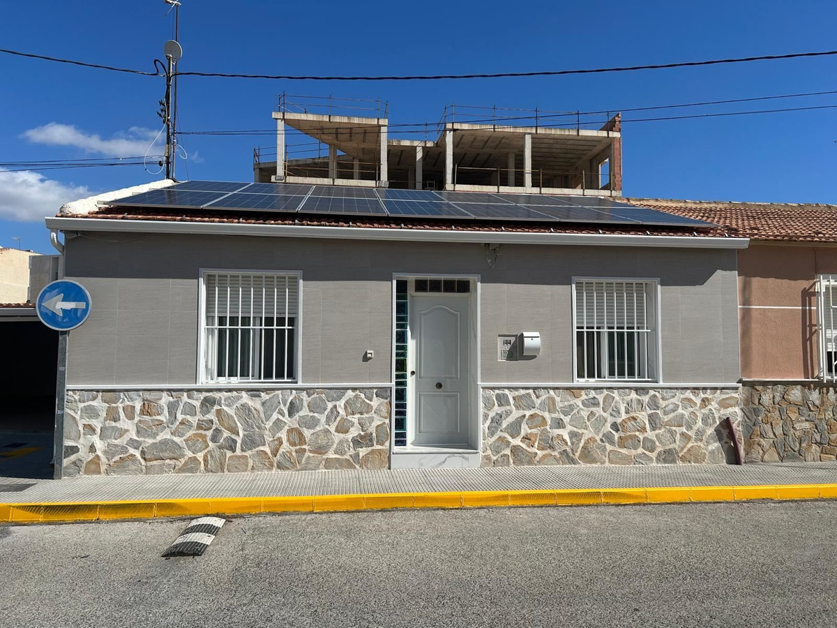Se vende Adosada de 4 dormitorios en Costa Blanca, Alicante, España