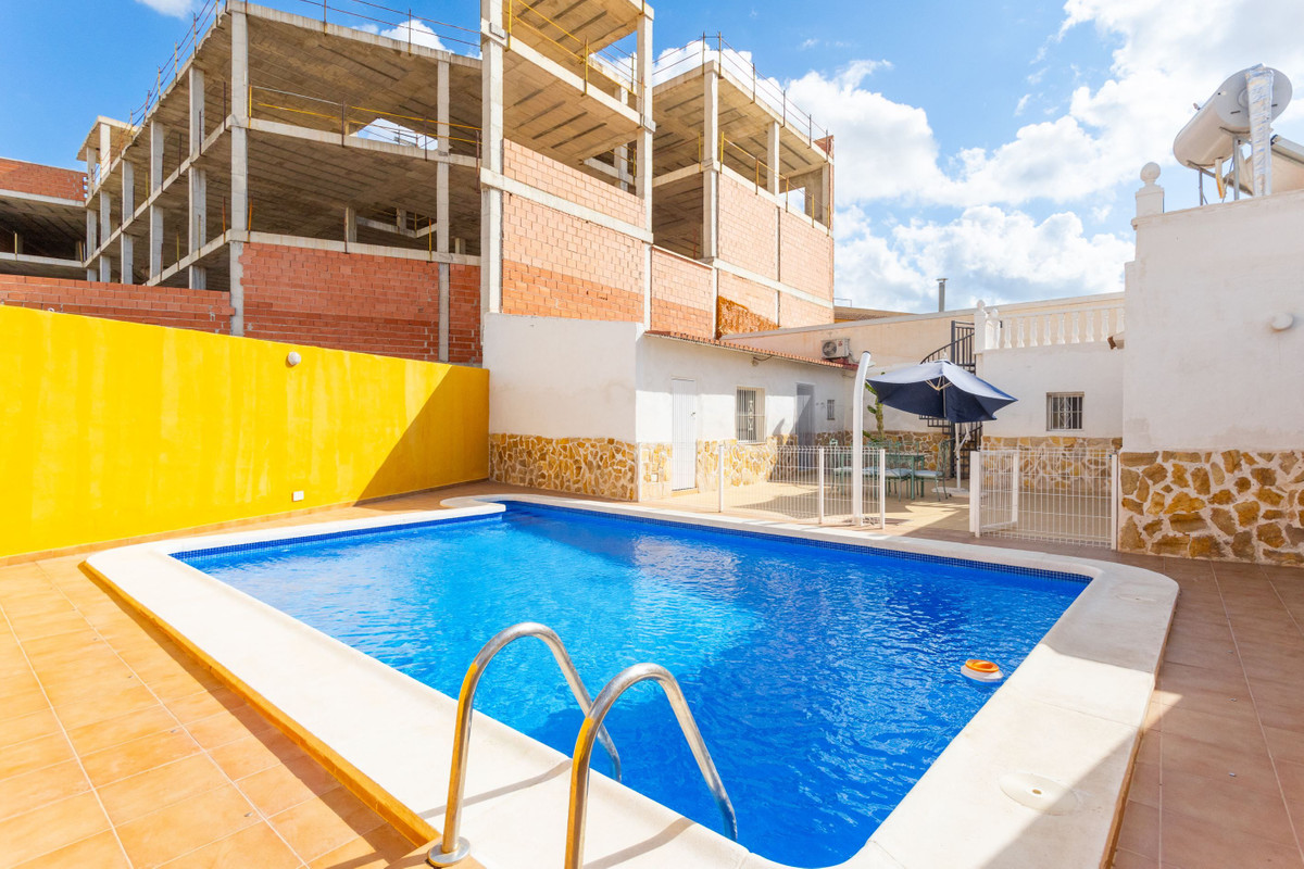 Se vende Adosada de 4 dormitorios en Costa Blanca, Alicante, España