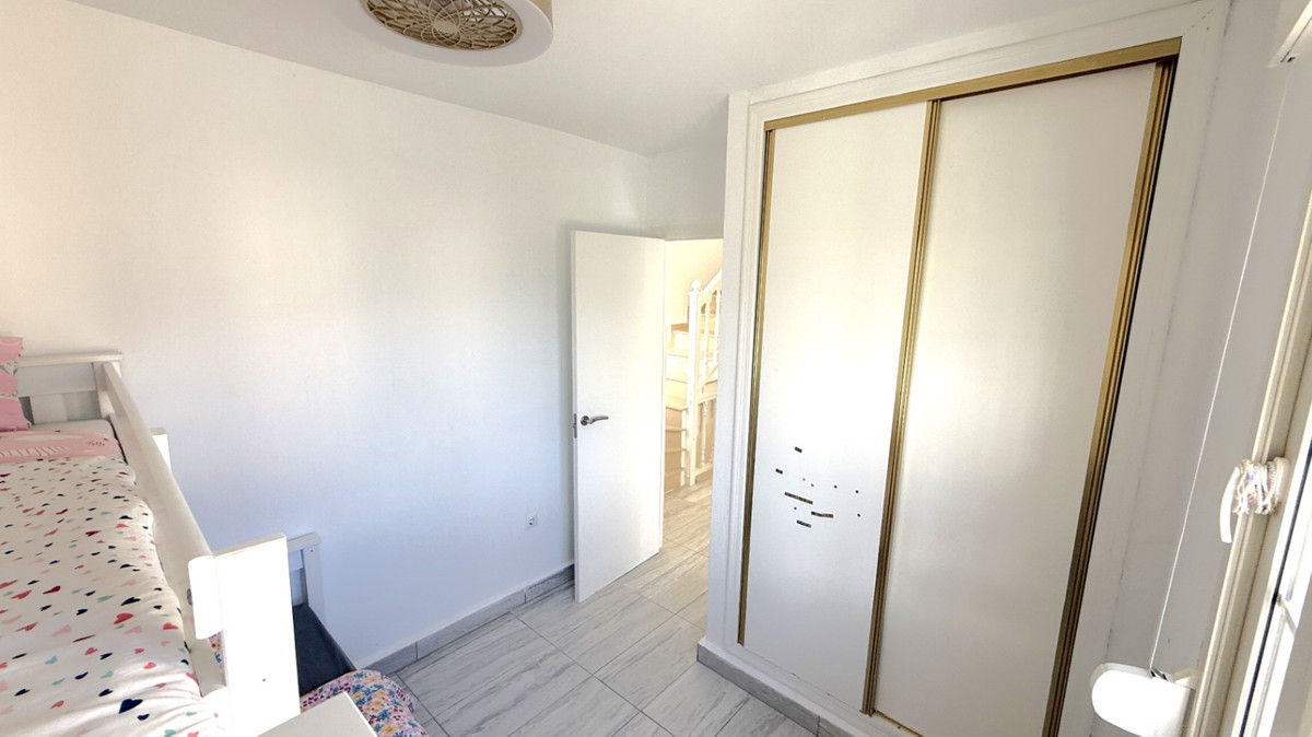 Se vende Pareada de 2 dormitorios en Costa Blanca, Alicante, España