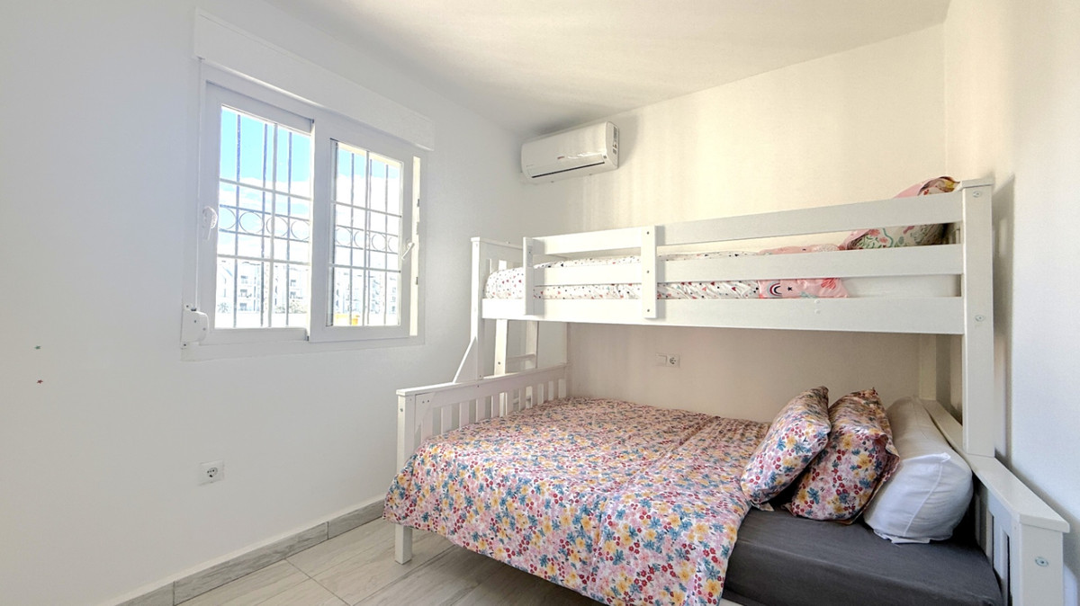 Se vende Pareada de 2 dormitorios en Costa Blanca, Alicante, España