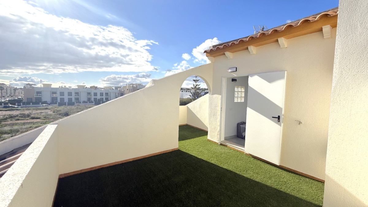 Se vende Pareada de 2 dormitorios en Costa Blanca, Alicante, España