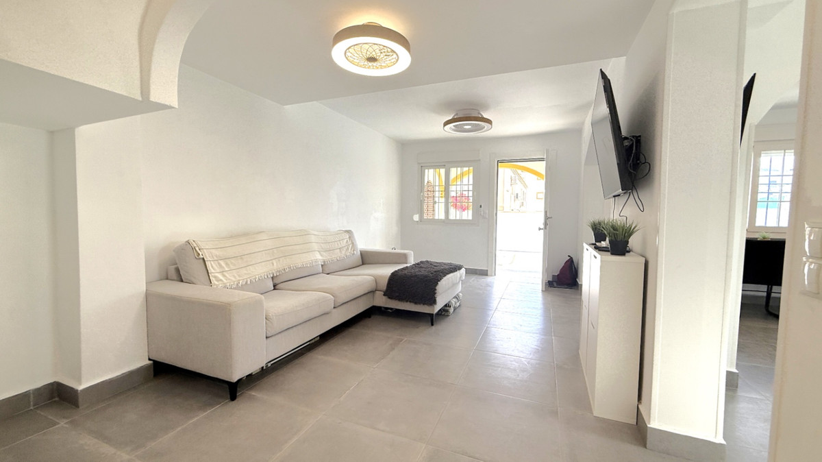 Se vende Pareada de 2 dormitorios en Costa Blanca, Alicante, España