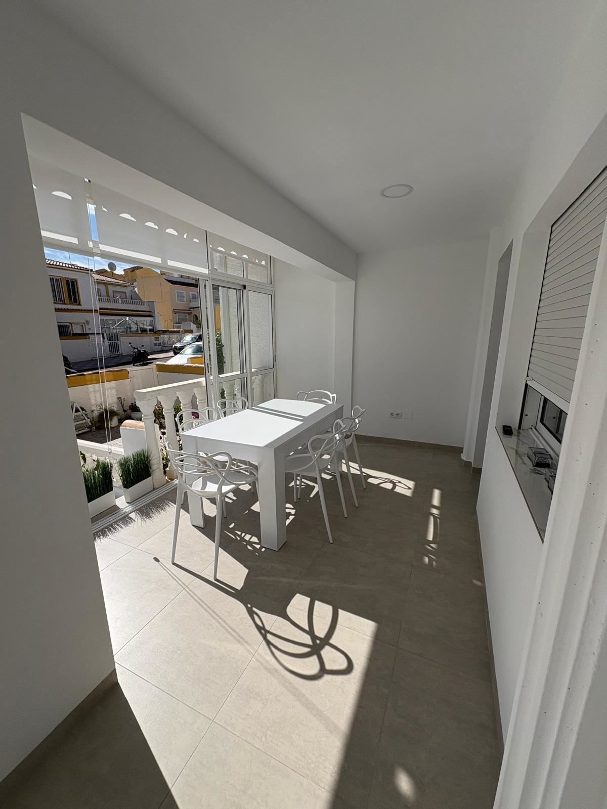 Se vende Adosada de 3 dormitorios en Costa Blanca, Alicante, España