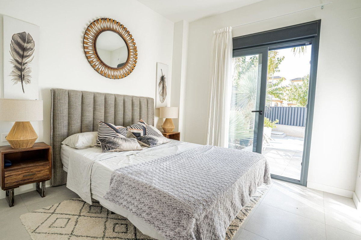 Se vende Villa - Chalet de 3 dormitorios en Costa Blanca, Alicante, España