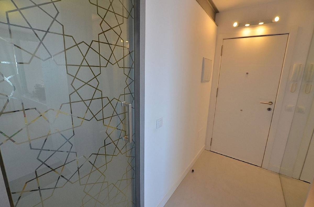 2 Bed Apartment for sale in Benalmadena Costa Costa Del Sol, Málaga, Spain