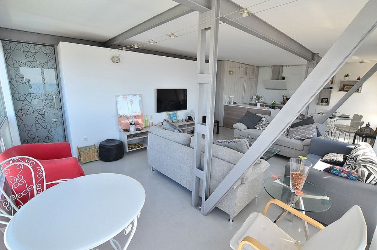 2 Bed Apartment for sale in Benalmadena Costa Costa Del Sol, Málaga, Spain
