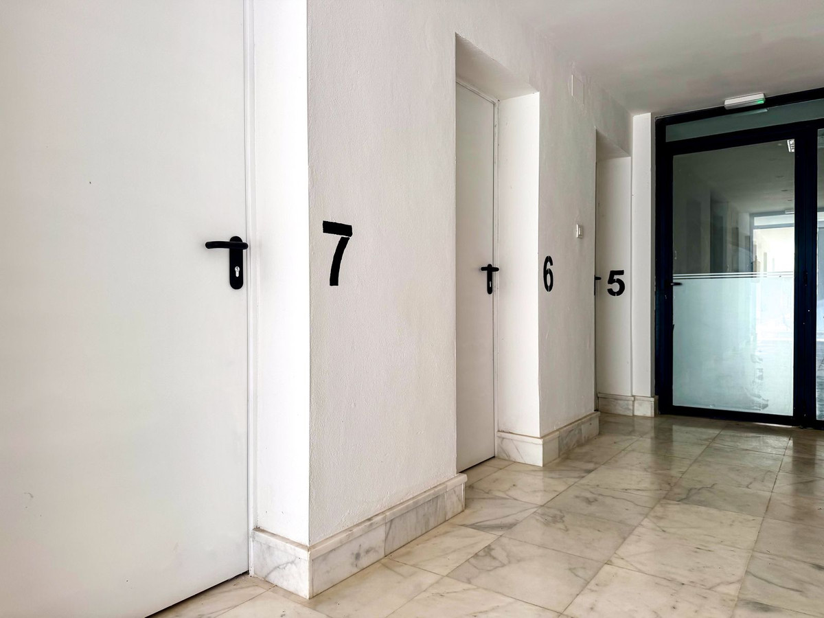 3 Bed Apartment for sale in Nueva Andalucía Costa Del Sol, Málaga, Spain
