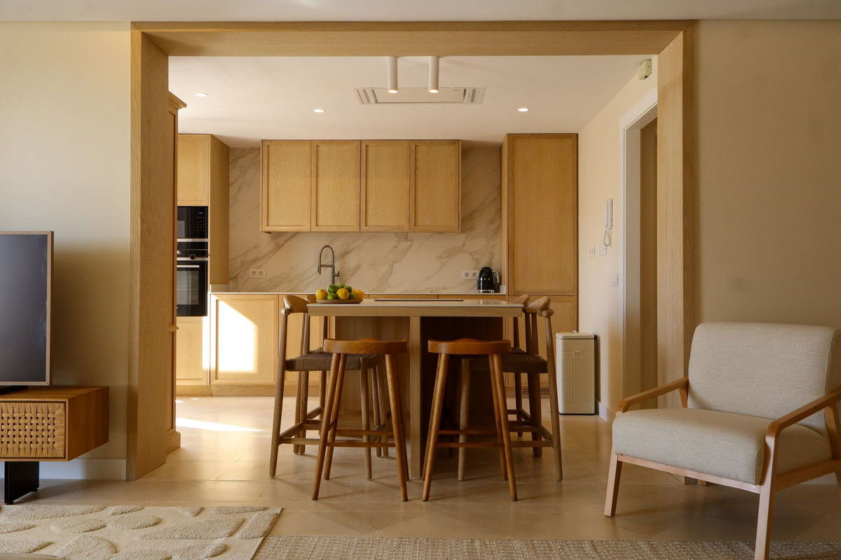 3 Bed Apartment for sale in Nueva Andalucía Costa Del Sol, Málaga, Spain
