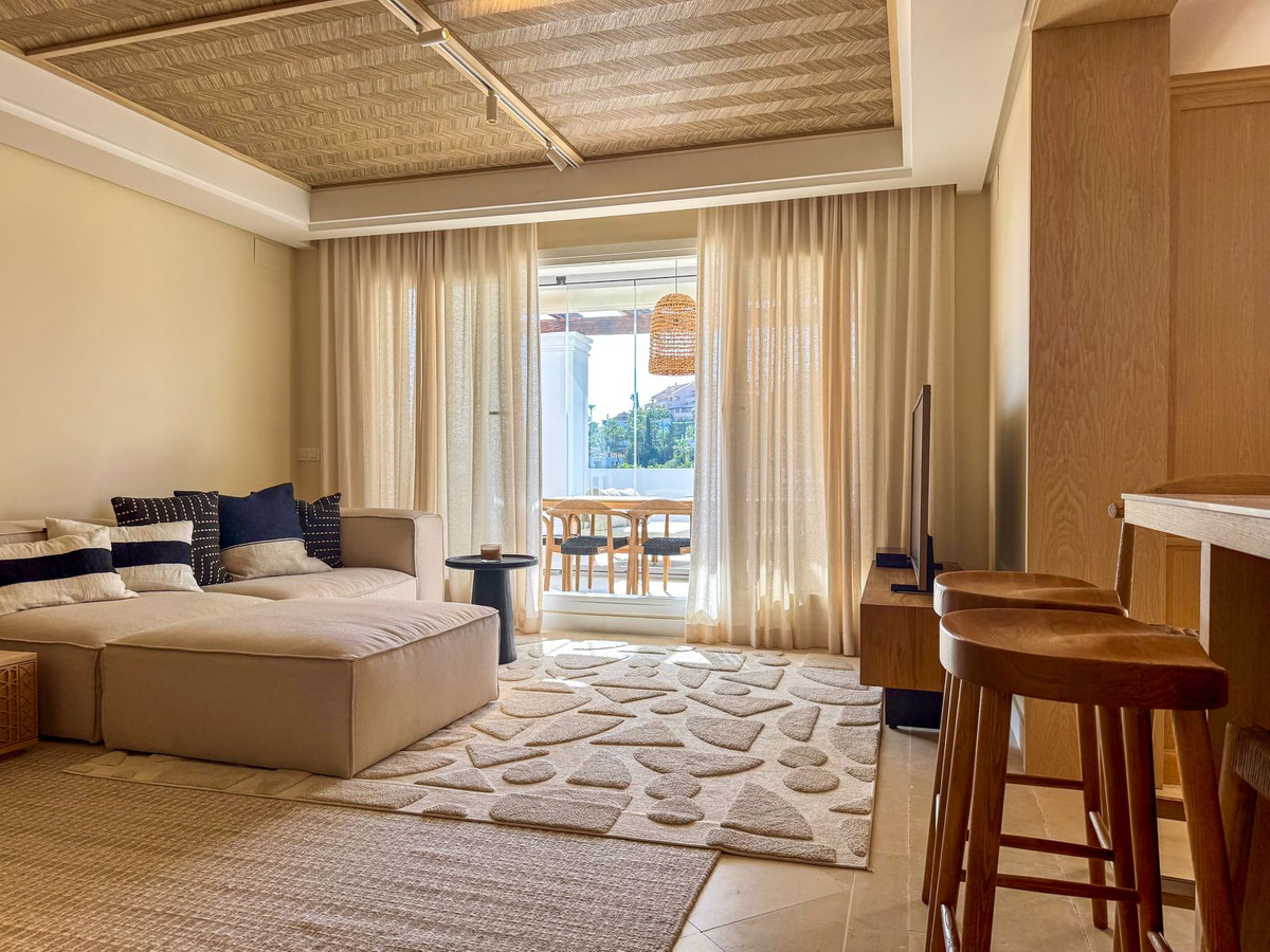 3 Bed Apartment for sale in Nueva Andalucía Costa Del Sol, Málaga, Spain