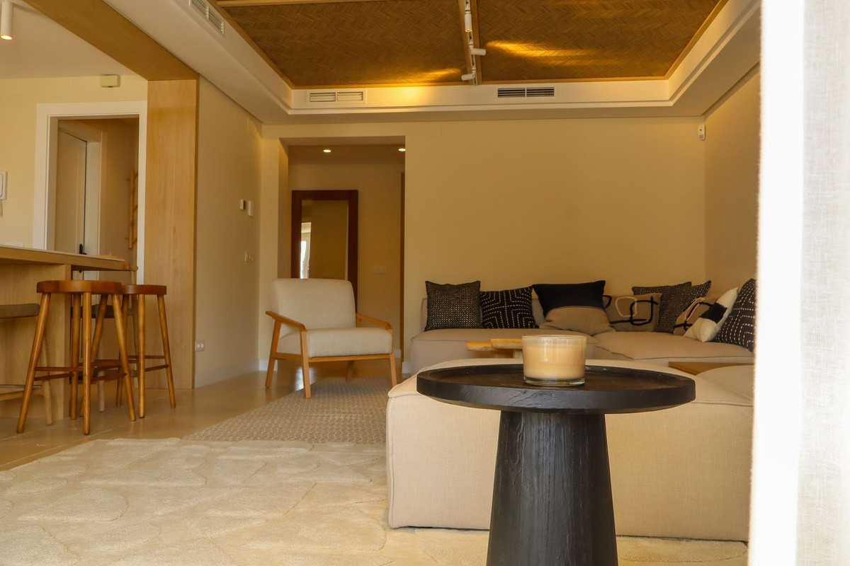 3 Bed Apartment for sale in Nueva Andalucía Costa Del Sol, Málaga, Spain