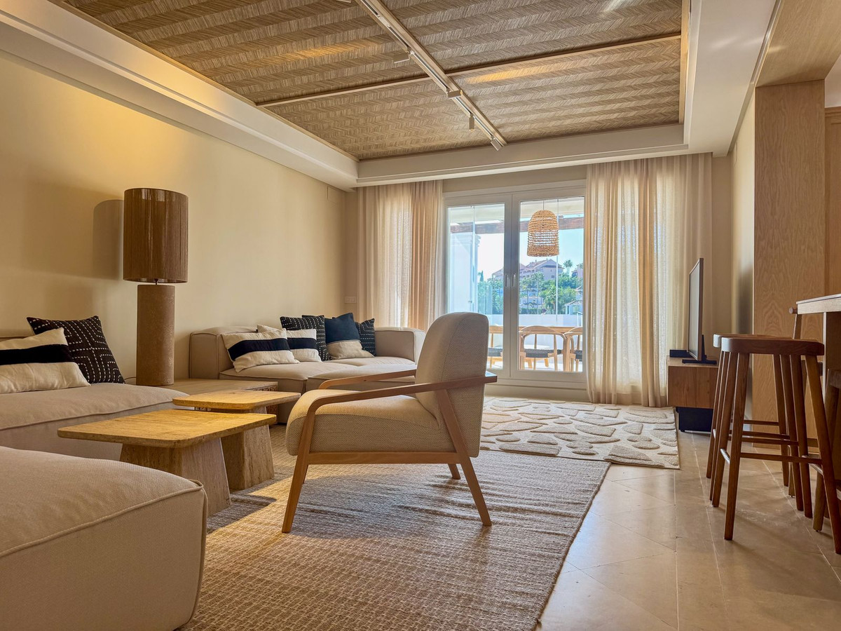 3 Bed Apartment for sale in Nueva Andalucía Costa Del Sol, Málaga, Spain