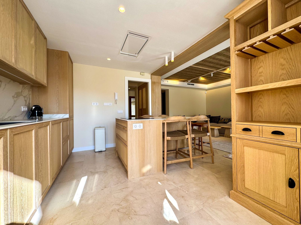 3 Bed Apartment for sale in Nueva Andalucía Costa Del Sol, Málaga, Spain