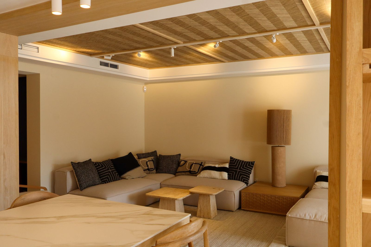 3 Bed Apartment for sale in Nueva Andalucía Costa Del Sol, Málaga, Spain
