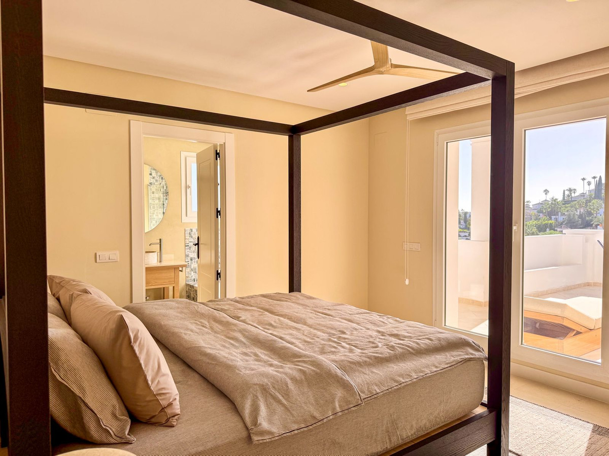 3 Bed Apartment for sale in Nueva Andalucía Costa Del Sol, Málaga, Spain