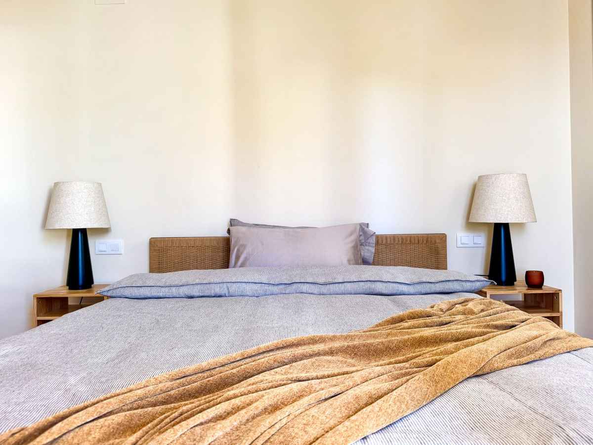 3 Bed Apartment for sale in Nueva Andalucía Costa Del Sol, Málaga, Spain