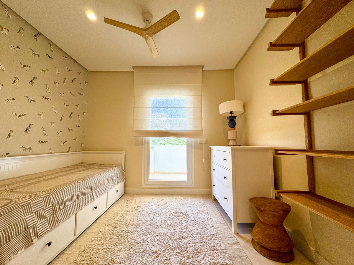 3 Bed Apartment for sale in Nueva Andalucía Costa Del Sol, Málaga, Spain