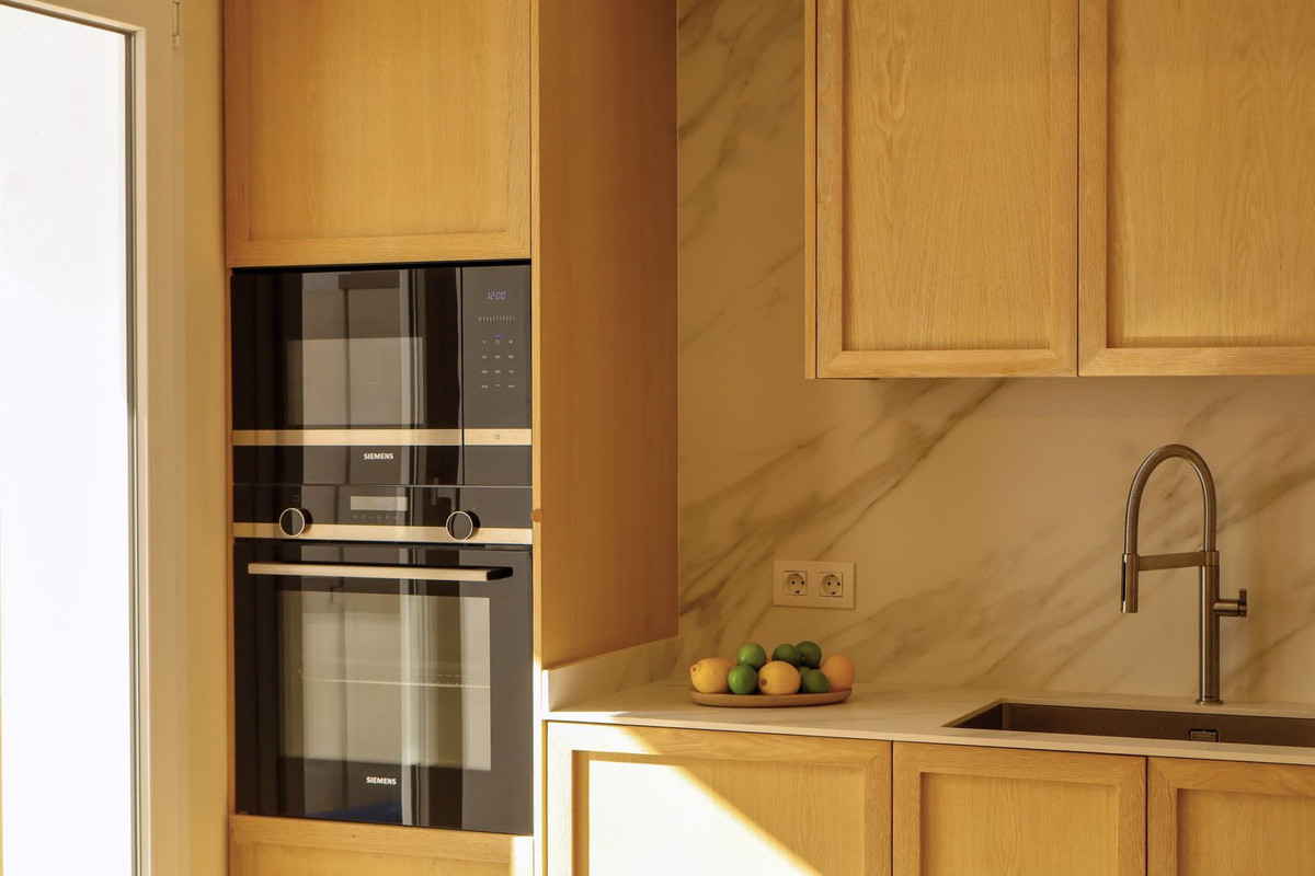 3 Bed Apartment for sale in Nueva Andalucía Costa Del Sol, Málaga, Spain