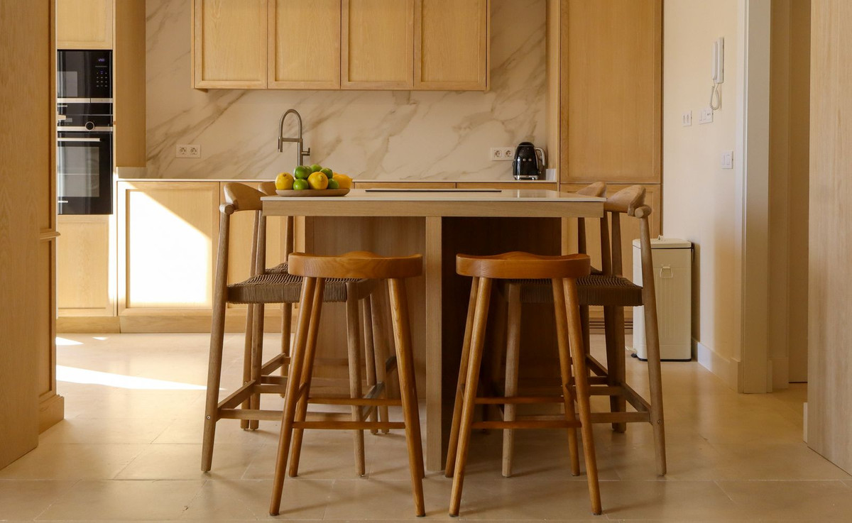 3 Bed Apartment for sale in Nueva Andalucía Costa Del Sol, Málaga, Spain