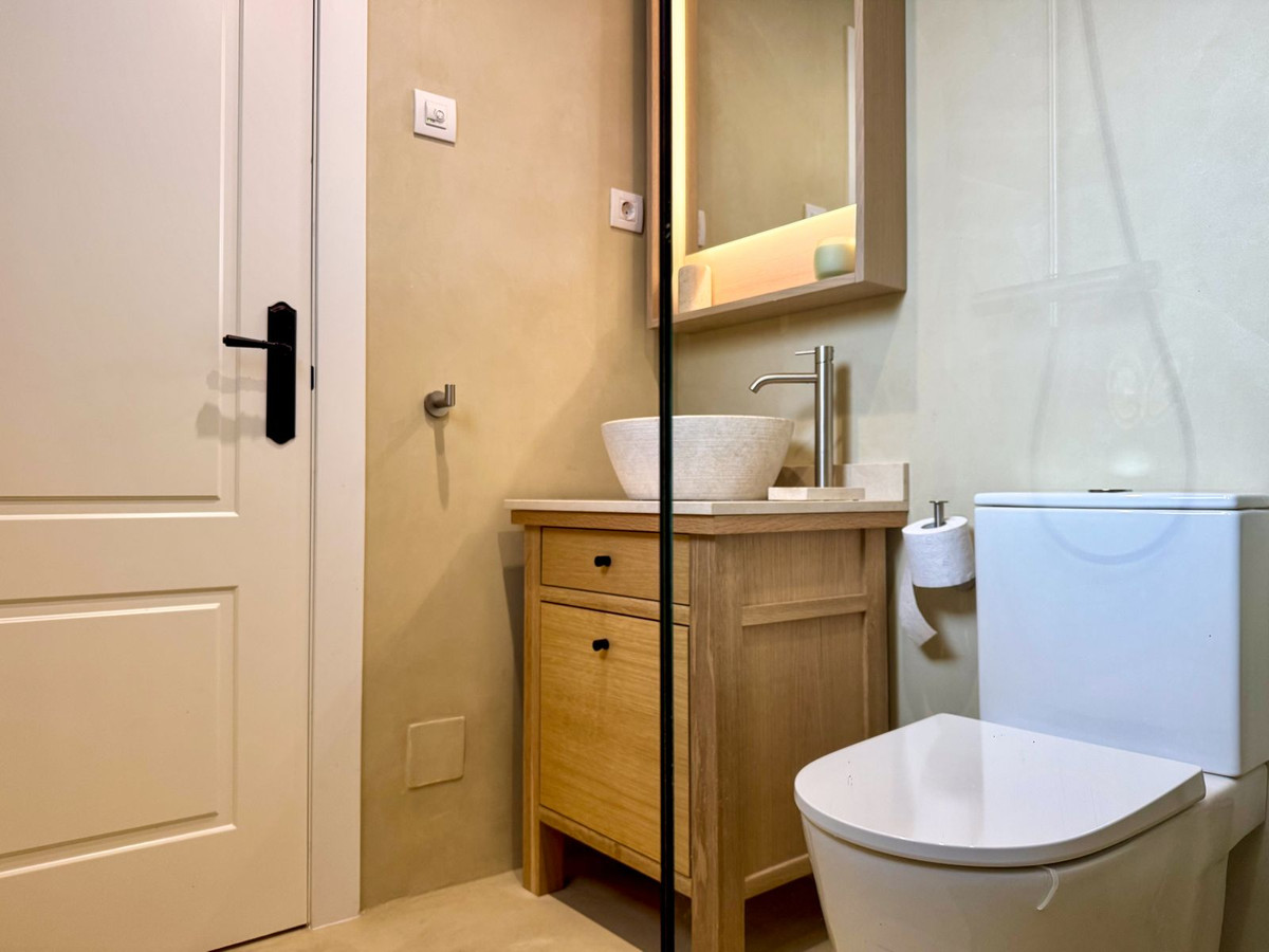 3 Bed Apartment for sale in Nueva Andalucía Costa Del Sol, Málaga, Spain