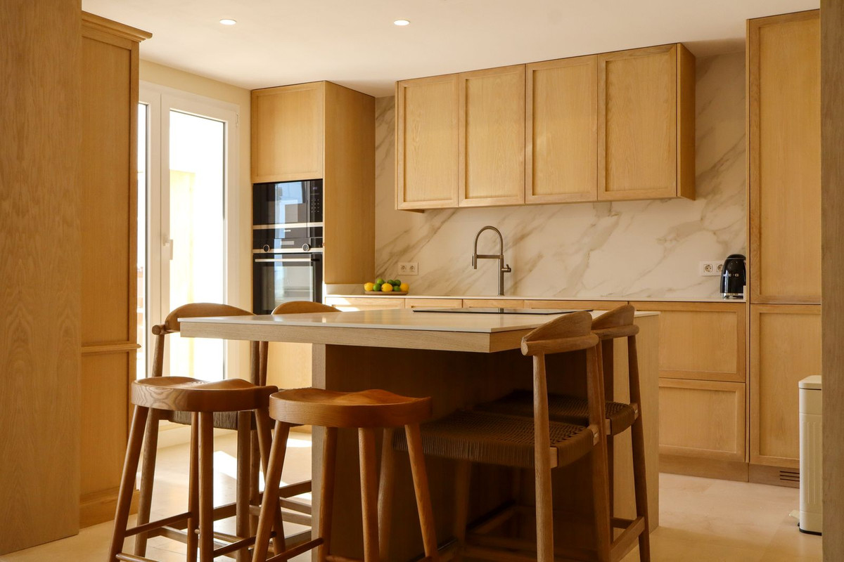 3 Bed Apartment for sale in Nueva Andalucía Costa Del Sol, Málaga, Spain