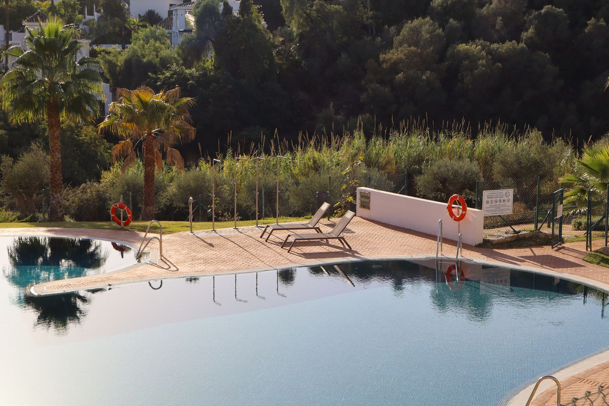3 Bed Apartment for sale in Nueva Andalucía Costa Del Sol, Málaga, Spain