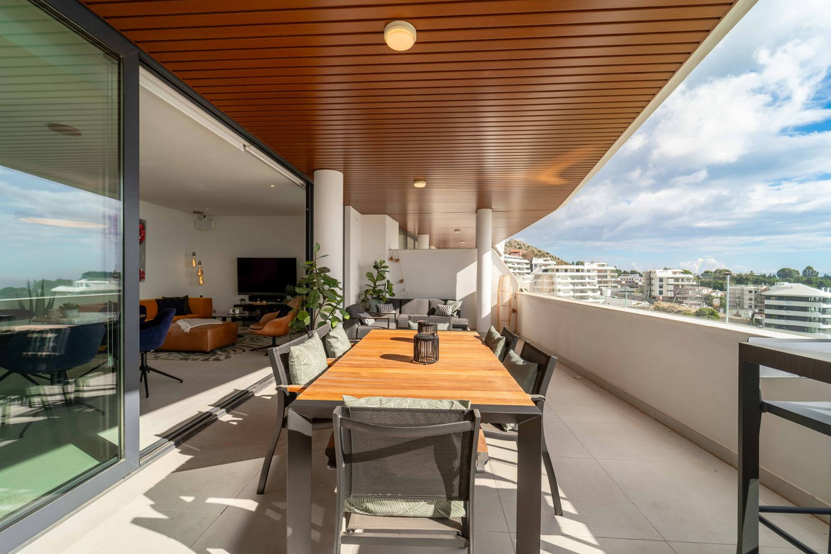 2 Bed Apartment for sale in Fuengirola Costa Del Sol, Málaga, Spain