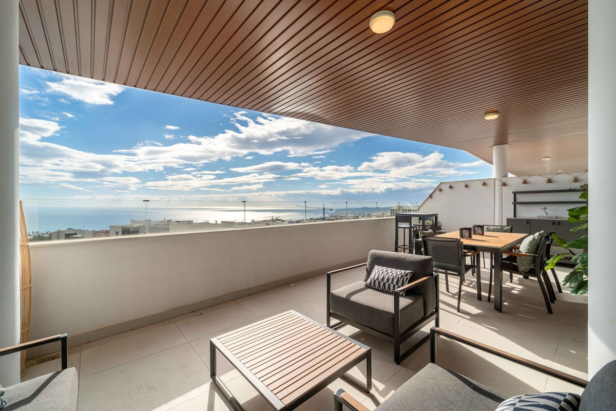2 Bed Apartment for sale in Fuengirola Costa Del Sol, Málaga, Spain