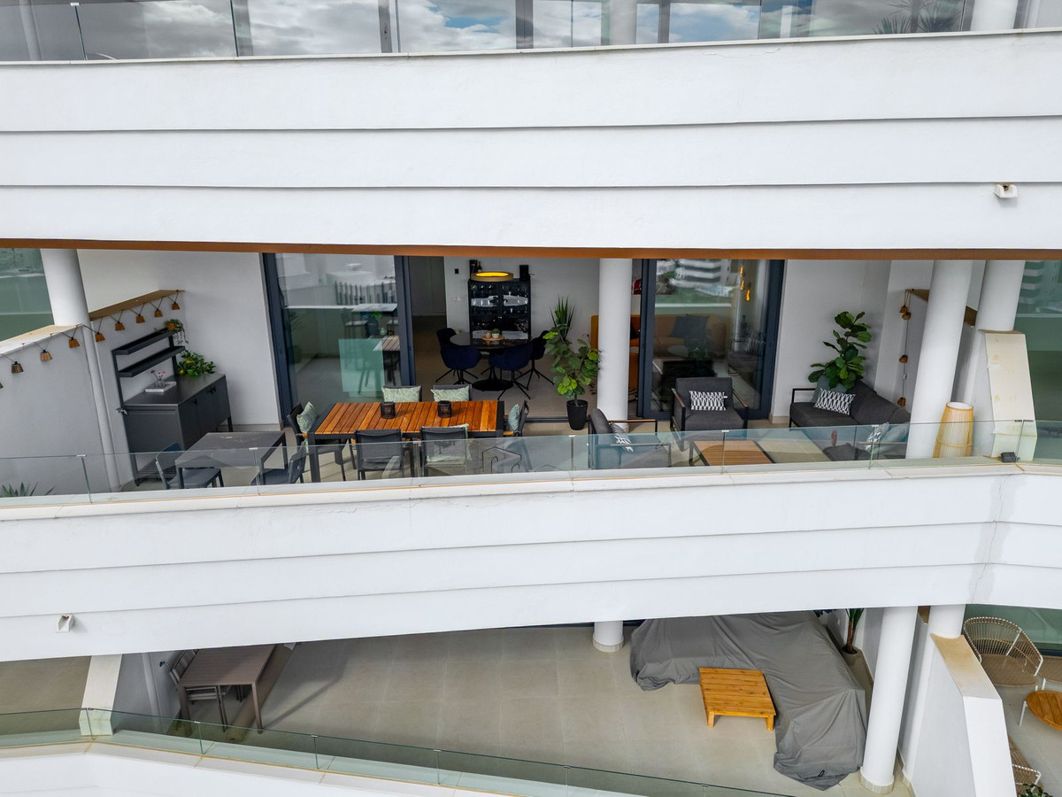 2 Bed Apartment for sale in Fuengirola Costa Del Sol, Málaga, Spain