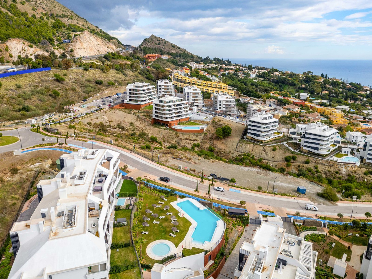 2 Bed Apartment for sale in Fuengirola Costa Del Sol, Málaga, Spain
