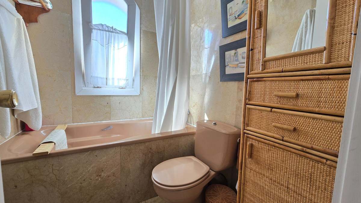 Se vende Adosada de 3 dormitorios en Costa Del Sol, Málaga, España