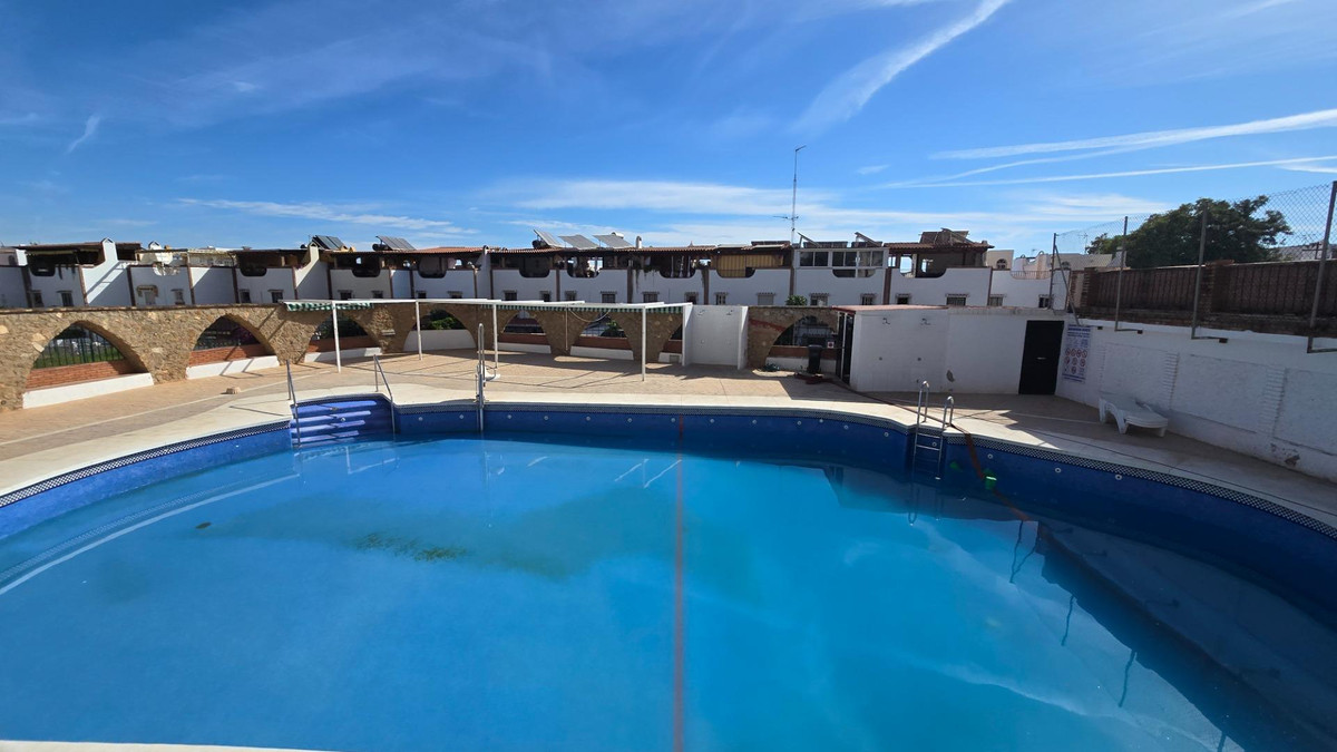 Se vende Apartamento Planta Baja de 2 dormitorios en Costa Del Sol, Málaga, España